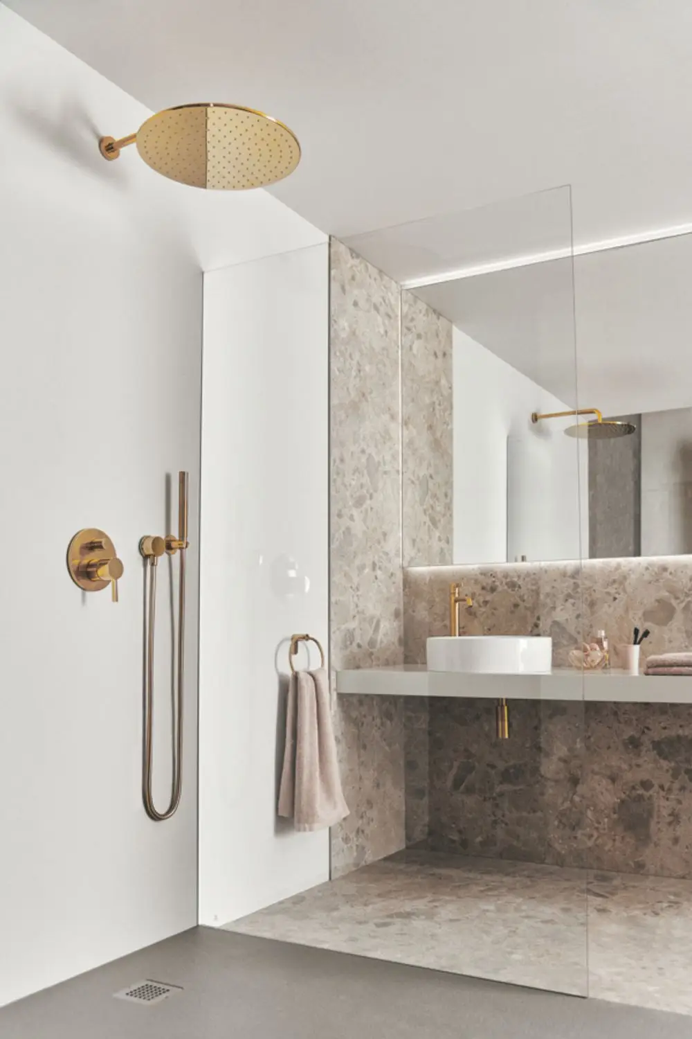 IS-Stabhandbrause-Idealrain-Brushed-Gold-BC774A2 gallery number 9